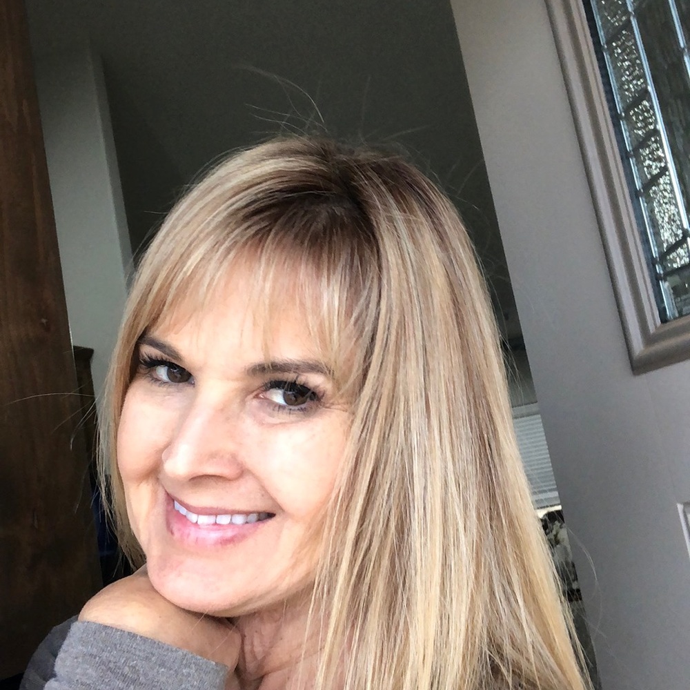 Meet your Posher, Pam